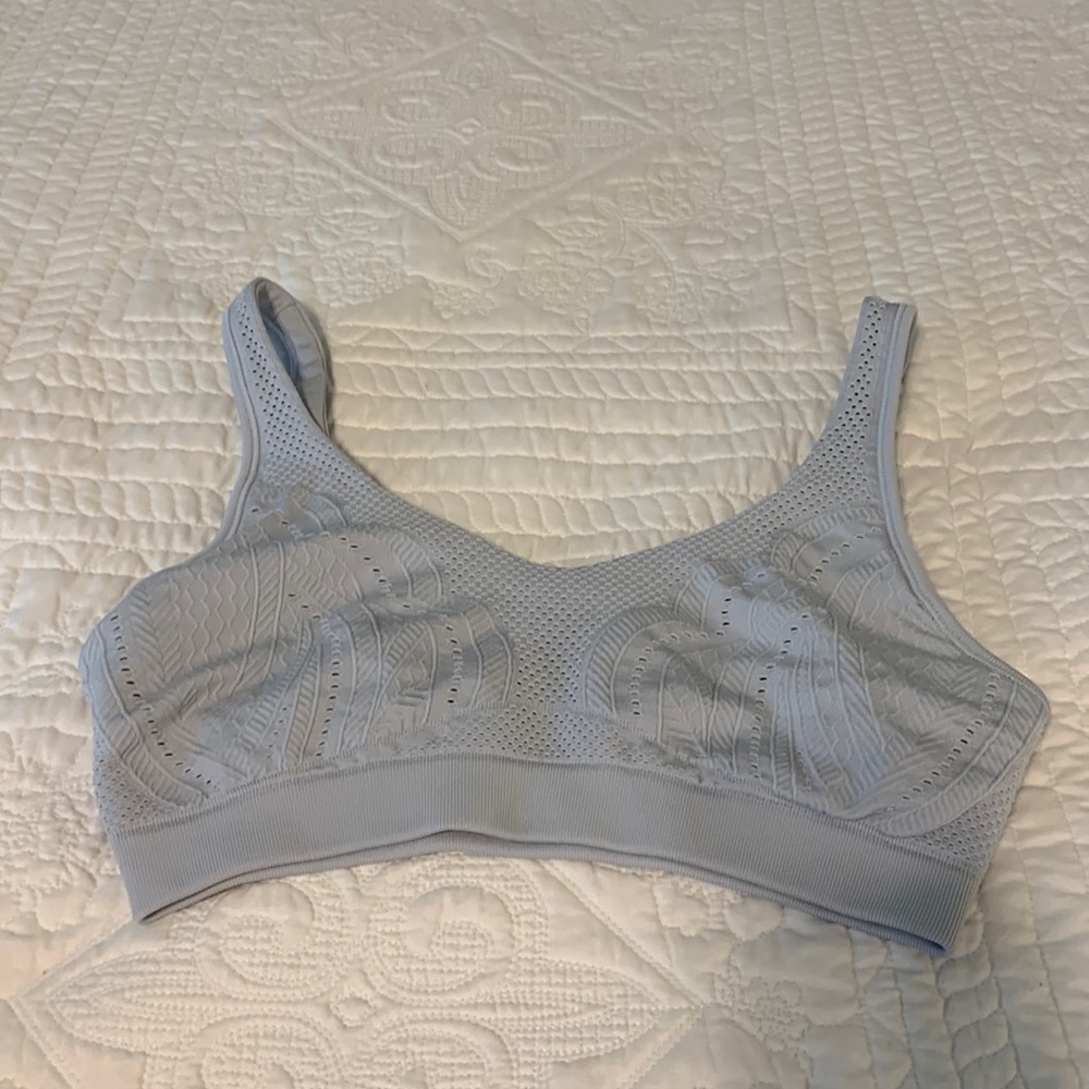 Comfortable sports bra